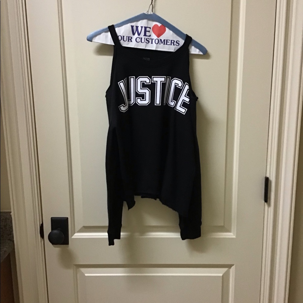 Cute cold shoulder shirt for kids!